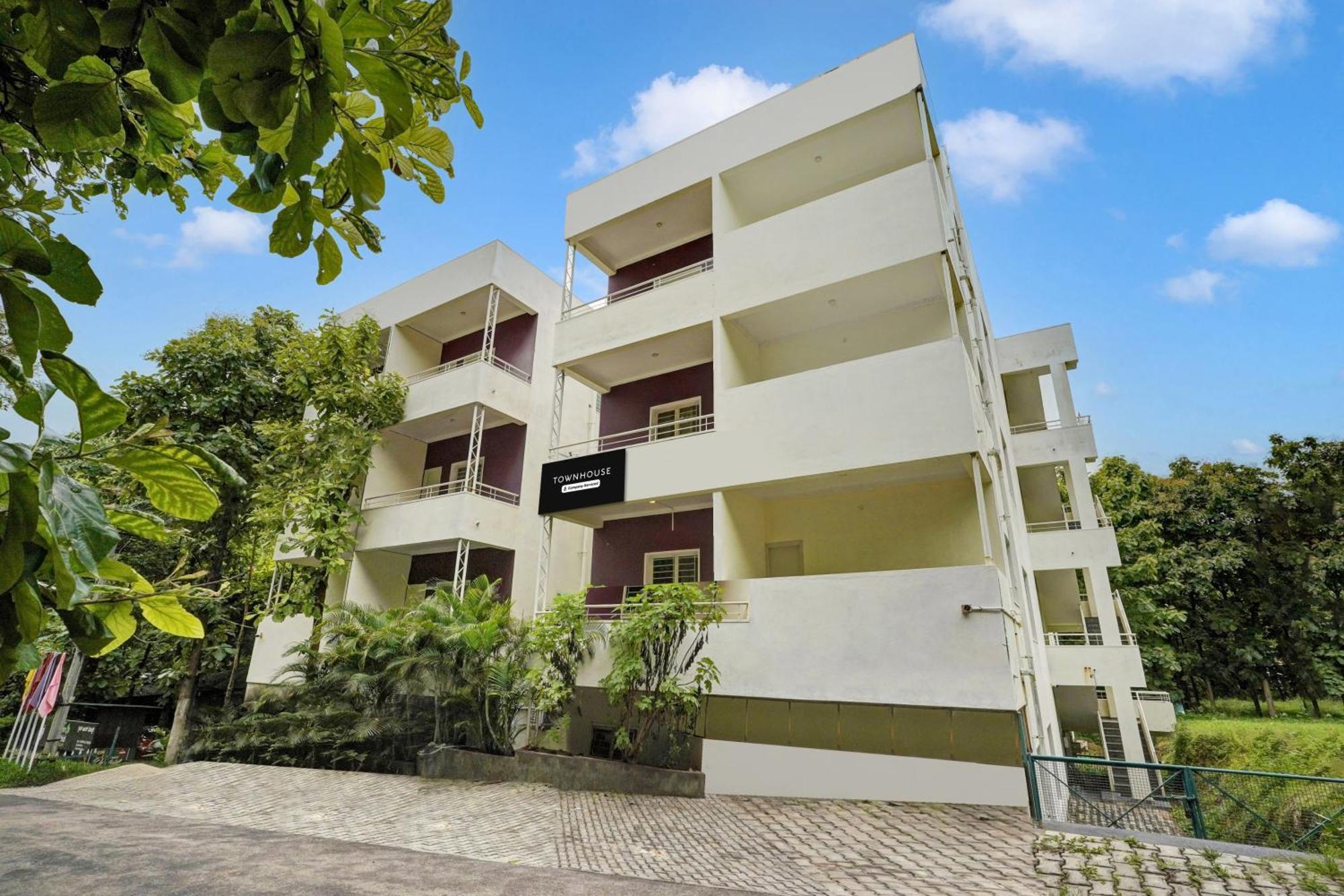 Super Townhouse Hebbal Mysore Belagula エクステリア 写真